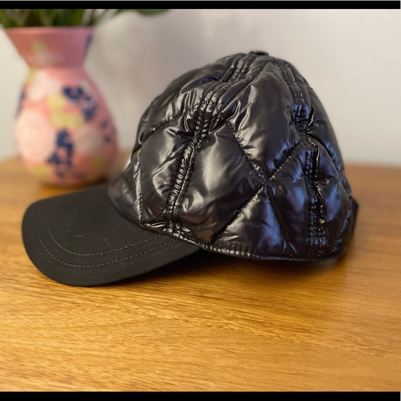 💯 Authentic RARE MONCLER Quilted Puffer Down Black Ball Cap Hat - Picture 8 of 15